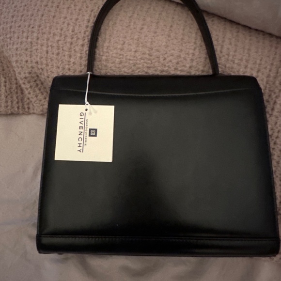 Givenchy authentic handbag - Picture 5 of 7